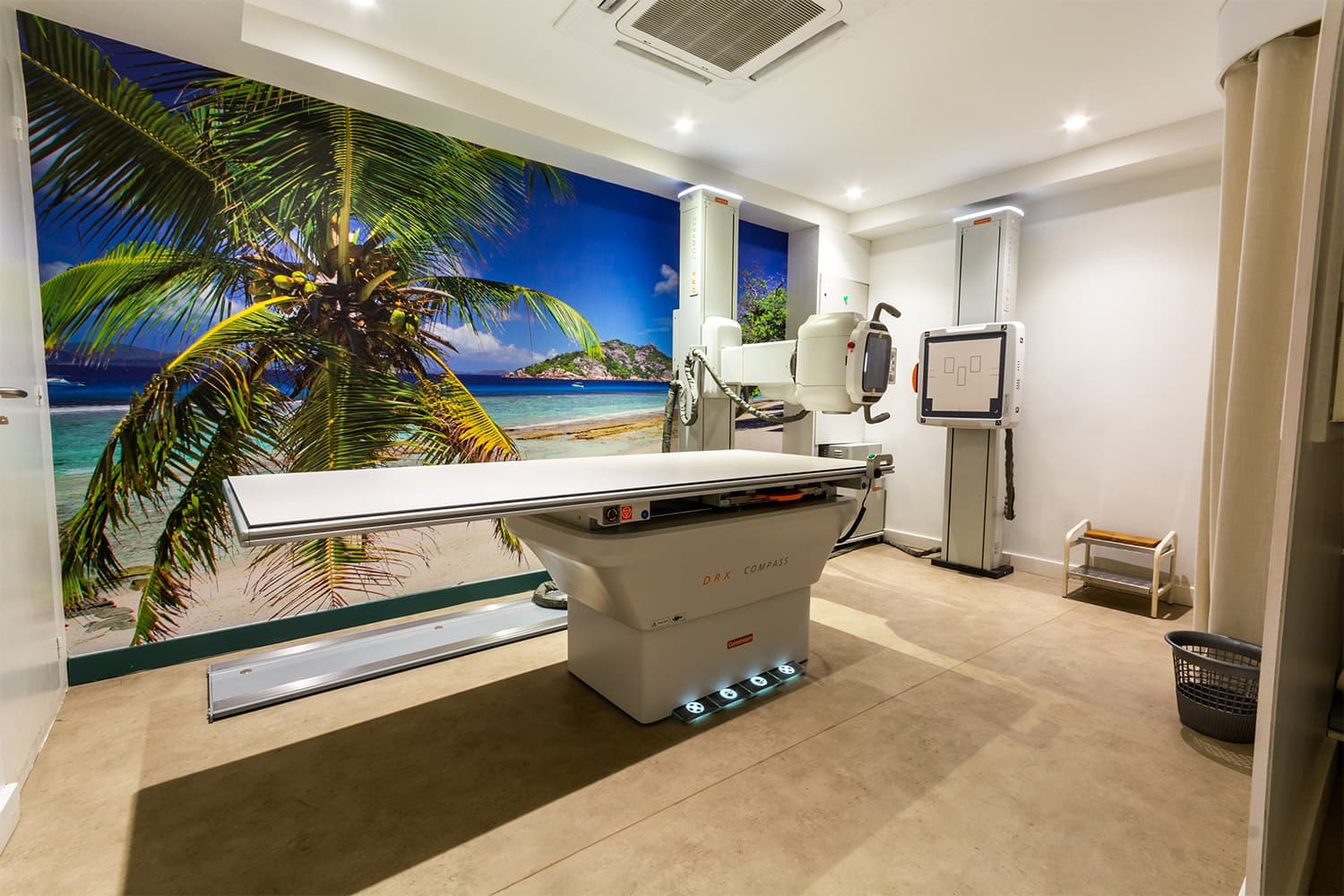 Table de radiographie Carestream au Centre Anfa Radiologie